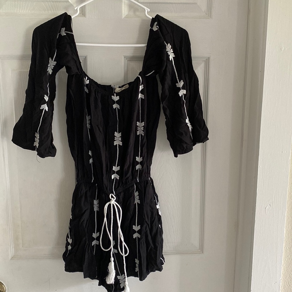 Exist Black Arrow Romper